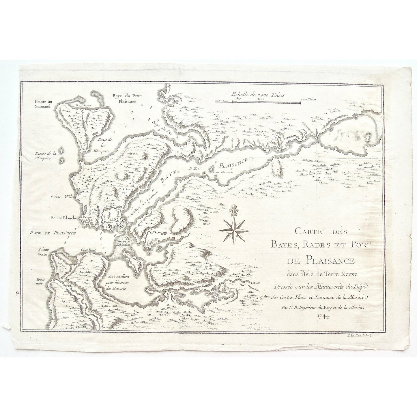 Carte, Cartes, Carte des Bayes, Rades, Port de Plaissance, Port, Plaissance, Baye des Rades, Baye de Plaissance, Baye de Petit Plaissance, Pointe au Normand, Barachoua, Bay, Bays, Baye du Son, Baye de la Marquise, Basses de la Marquise, Pointe Mâle, Pointe Blanche, Isle aux Saumon, Fort, Forts, Le Fort, Moüillage des Vaisseaux, Grave, Habitations, Rade de Plaissance, Pointe Verte, Cap Noir, Cape Black, Pointe Noir, Port Excellent pour Hiverner des Naivres, Hiverner des Naivres, Compass, Journaux de la Mar